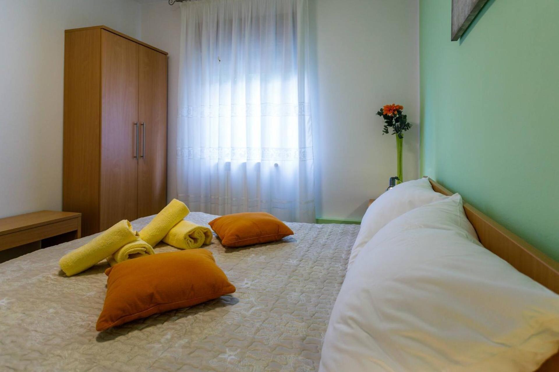 Apartments Paradiso Krk Town Luaran gambar